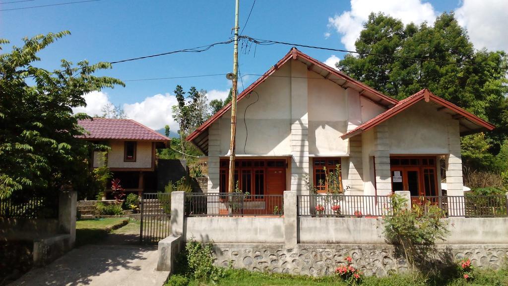 Radiya Guesthouse Sembalunlawang Zewnętrze zdjęcie