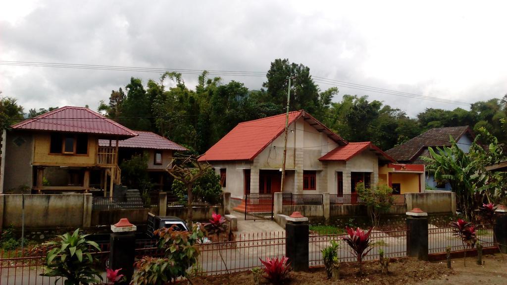 Radiya Guesthouse Sembalunlawang Zewnętrze zdjęcie